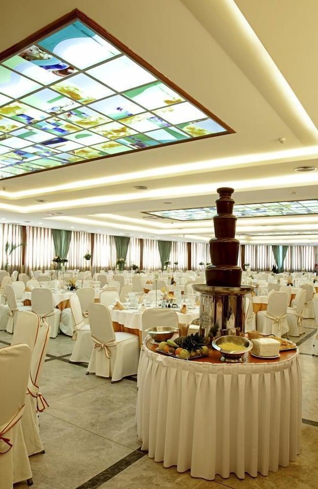 Ejido Hotel El Ejido Luaran gambar